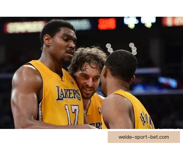 好久不见！38岁拜纳姆洛杉矶骑行 记得他曾助湖人两连冠辉煌